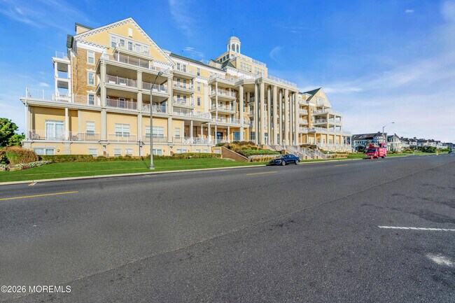 Building Photo - 700 Ocean Ave N