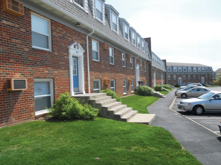 The Mill at Blacksburg 1811 Grayland St Blacksburg VA 24060