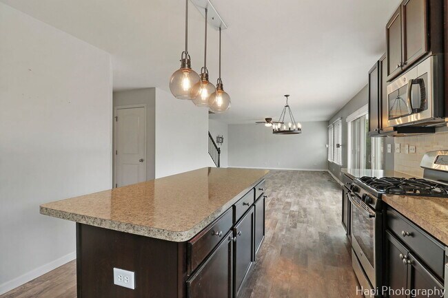 Building Photo - 1145 Adagio Dr