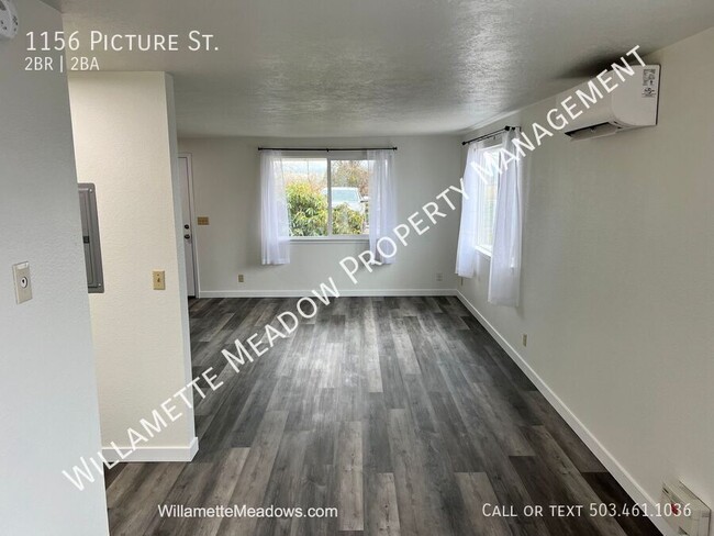 Building Photo - Stylish & Modern 2BR Townhouse on a Privat...