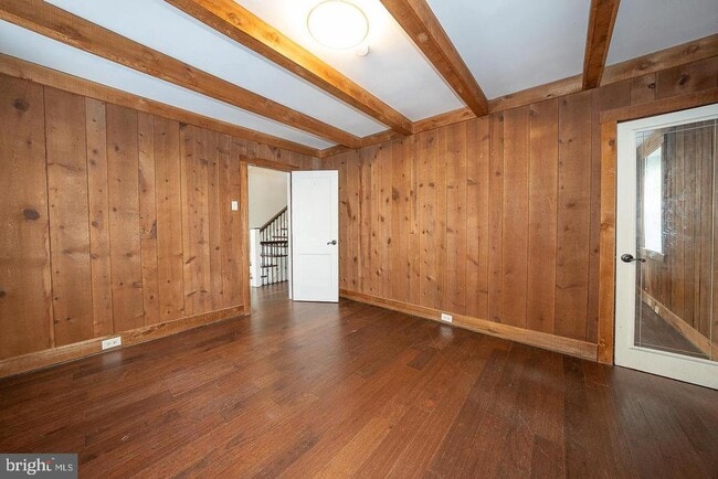Building Photo - 625 Chelten Hills Dr