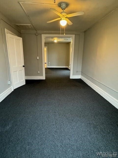 Building Photo - 221 Maple St