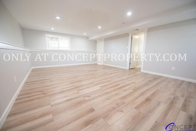 Building Photo - 3733 S 5080 W