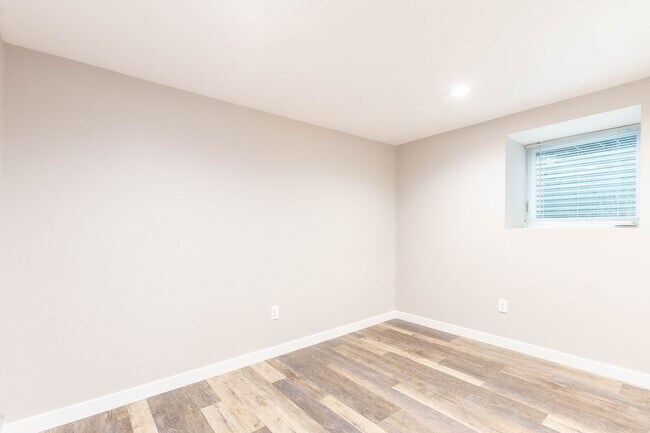 Building Photo - 506 Southway Dr