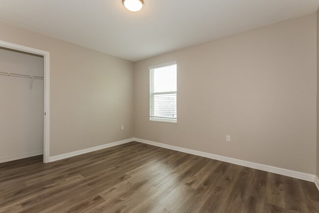 Building Photo - 10508 Whispering Hammock Dr