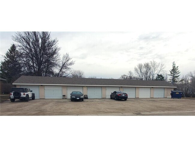 Building Photo - 417 3rd St SE