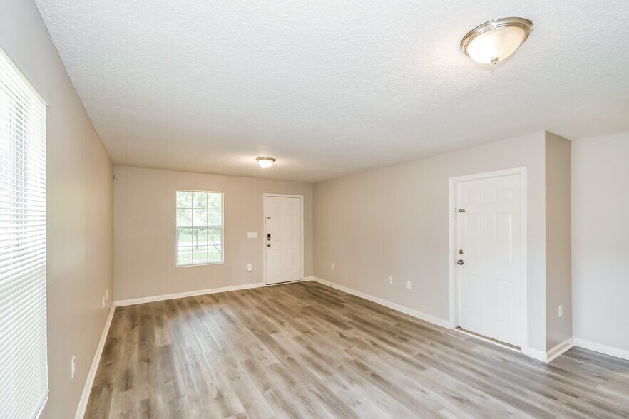 Building Photo - 8720 Hare Ave