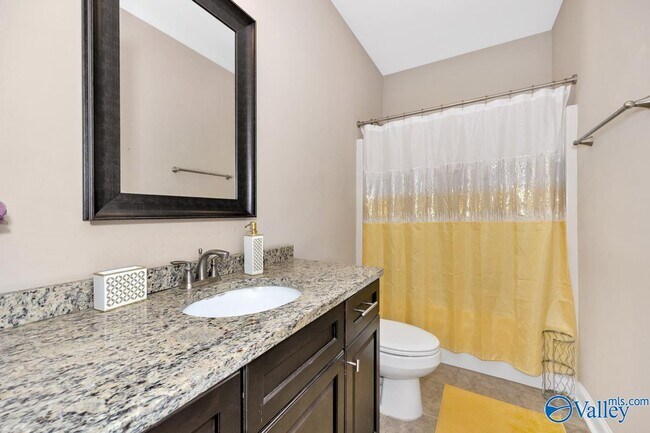 Building Photo - 216 SW Winterbranch Rd