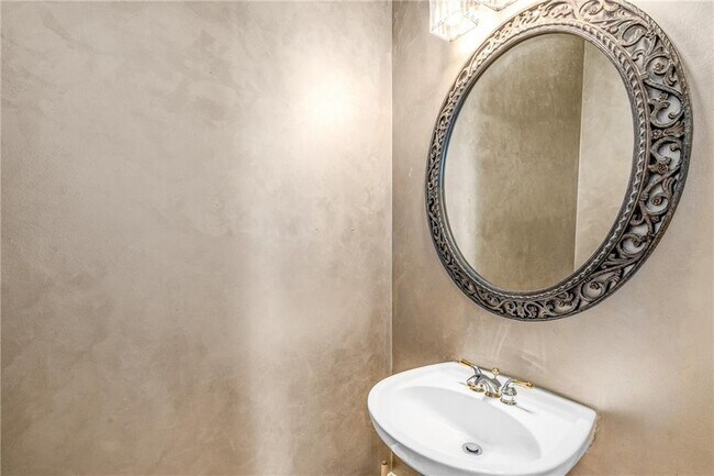 Building Photo - 2586 Brookhaven Chase Ln NE