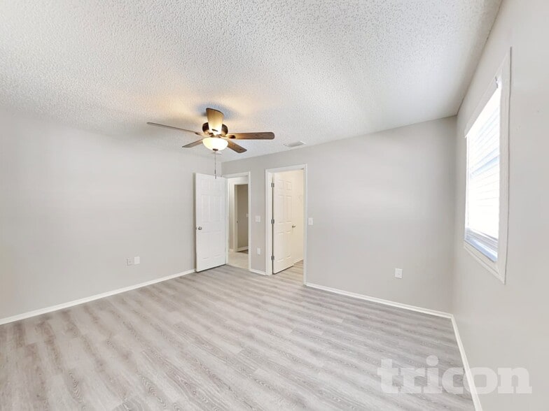 Building Photo - 7029 Symmes Rd