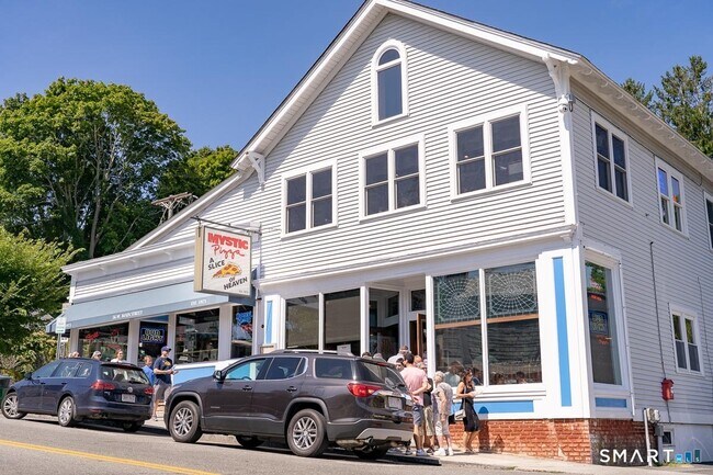 Building Photo - 6 School St