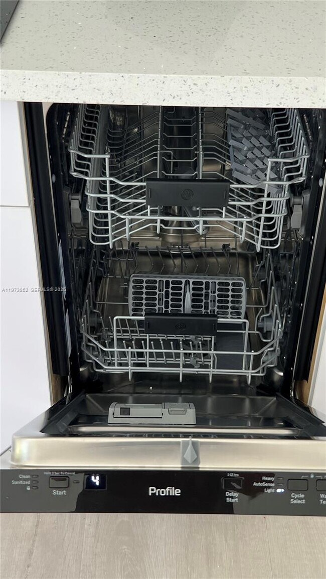 Building Photo - 2800 SW 25th St