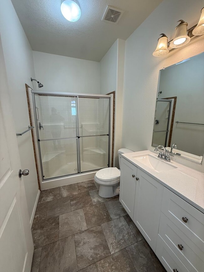 Building Photo - Newly Renovated 3 bed/2 bath manufactured home!