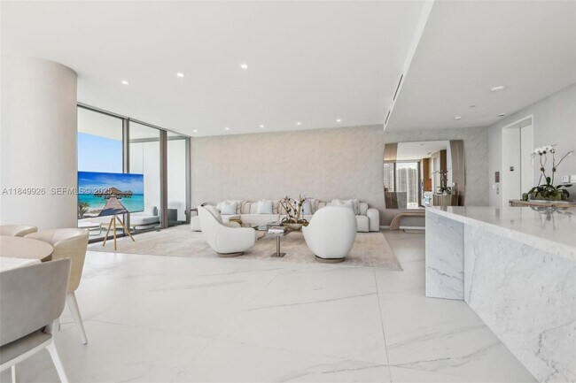 Building Photo - 2000 S Ocean Dr