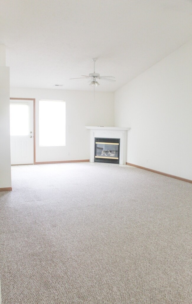 Building Photo - 2 bedroom and 2 bathroom property located in West Lafayette!