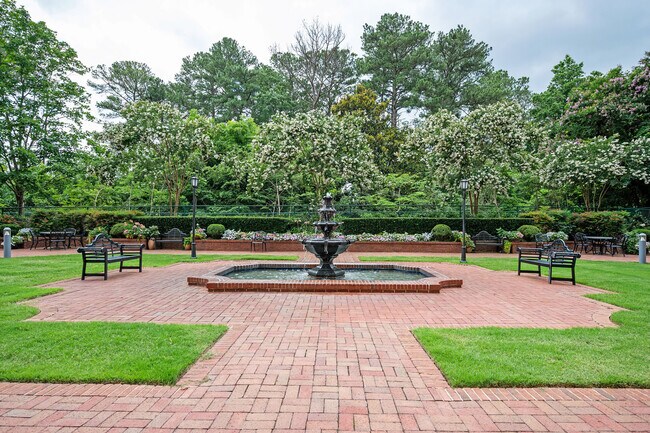 Building Photo - 3657 Peachtree Rd NE