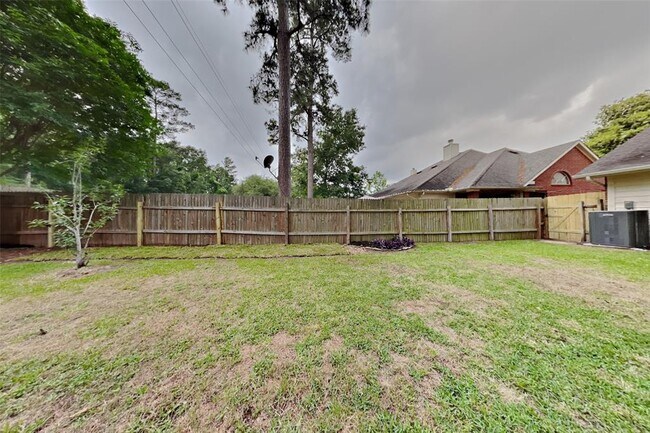 Building Photo - 25830 Richards Rd
