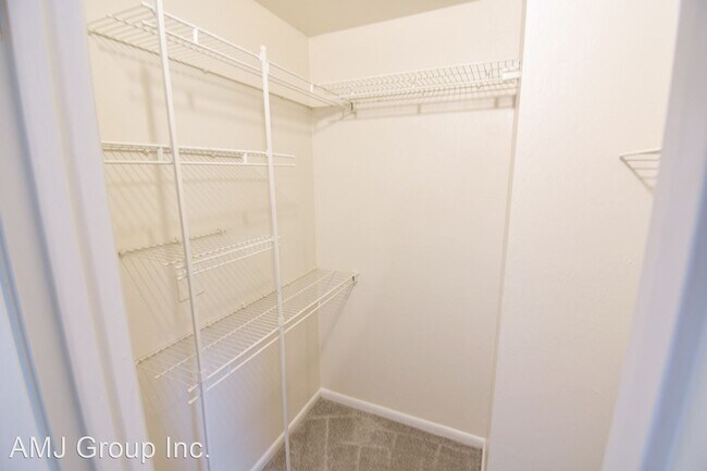 Building Photo - 6420 NW 25th Terrace