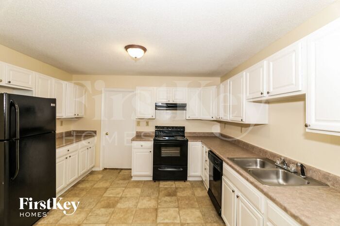 Building Photo - 4100 Hampton Manor Cove