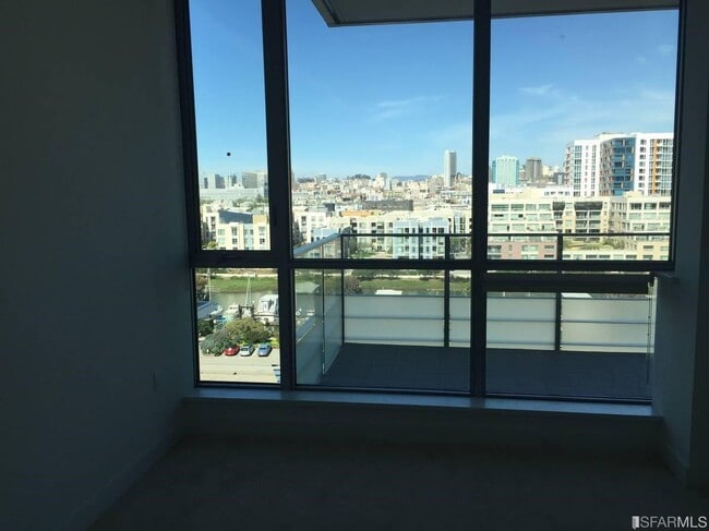 Building Photo - 718 Long Bridge St