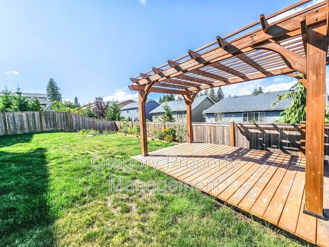 Building Photo - 619 202nd Pl SW