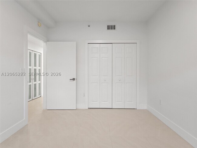 Building Photo - 6420 NW 114th Ave
