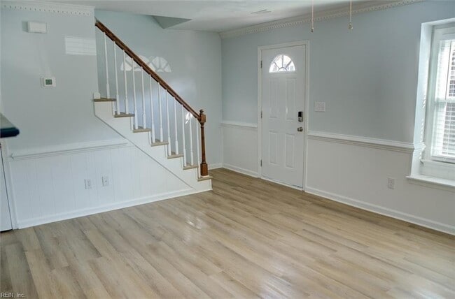 Building Photo - 5686 Rivermill Cir