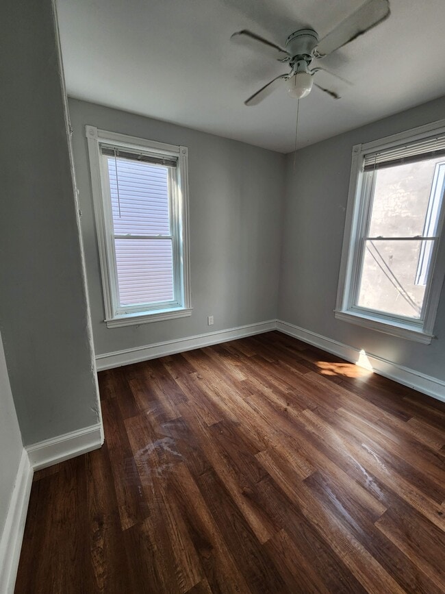 Building Photo - 815 E Tulpehocken St