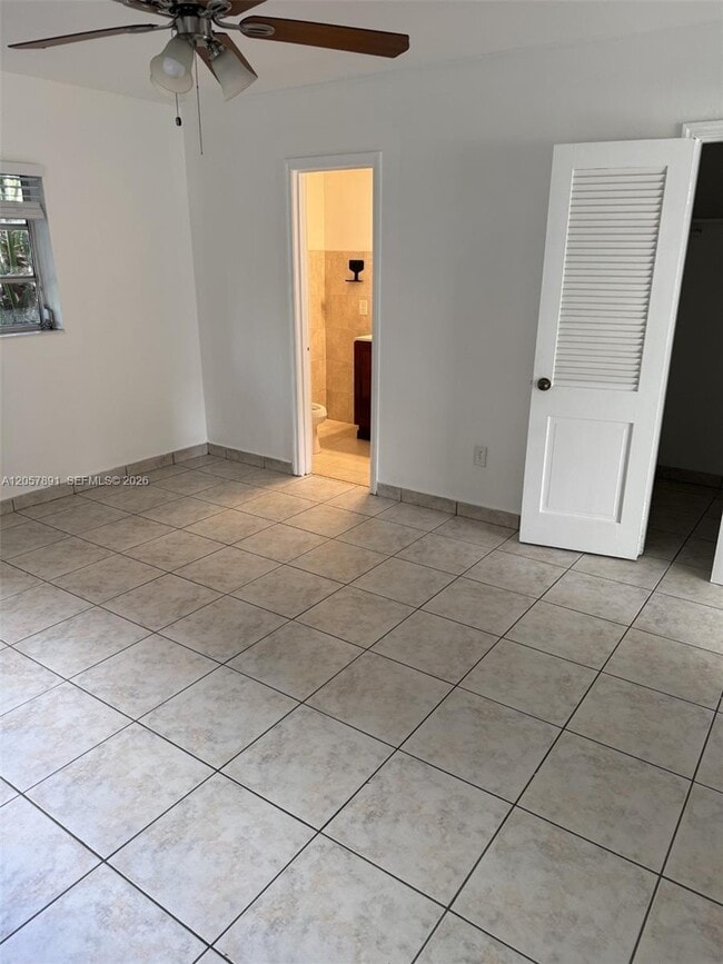 Building Photo - 4855 University Dr