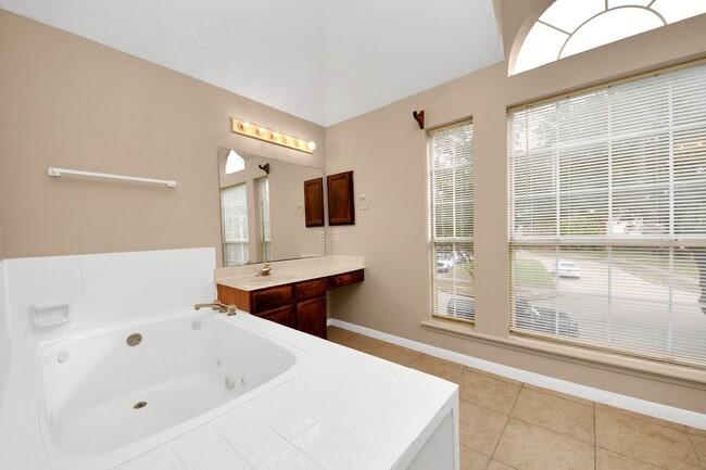 Building Photo - 6227 Paddle Wheel Dr