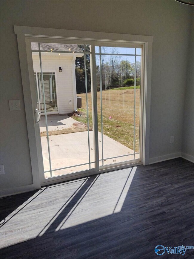 Building Photo - 109 Woodsbrook Pl SW