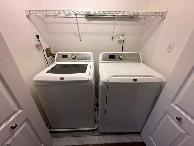 Building Photo - Spacious 4 Bedroom House In Baltimore City