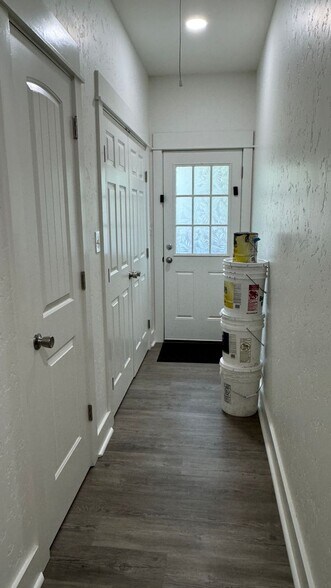 Building Photo - Gorgeous 3/2 House Corner Lot in Downtown Bryan w/ July Move In!
