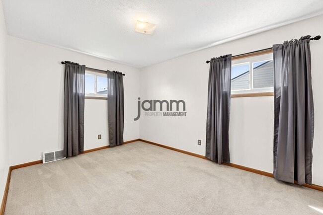 Building Photo - 16261 Remora Blvd