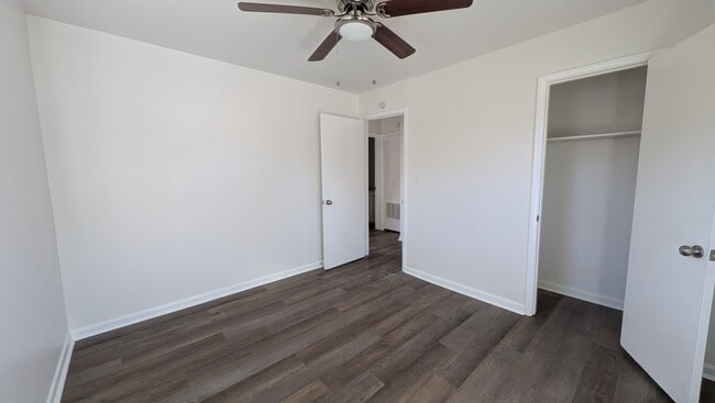 Building Photo - 1027 E Wallace St