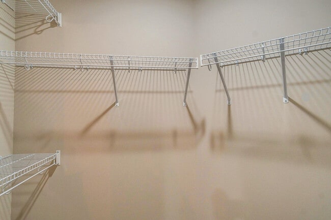 Building Photo - 164 Garden Gate Dr