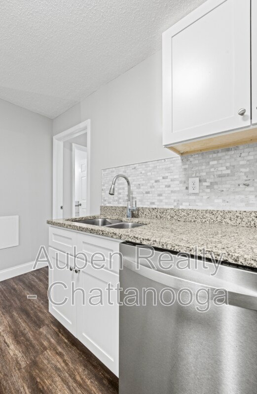 Building Photo - 5519 TN-153