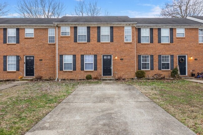 Primary Photo - 1132 Jonestown Ln
