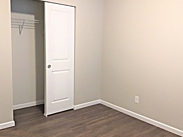 Building Photo - 1011 Riggs Dr E