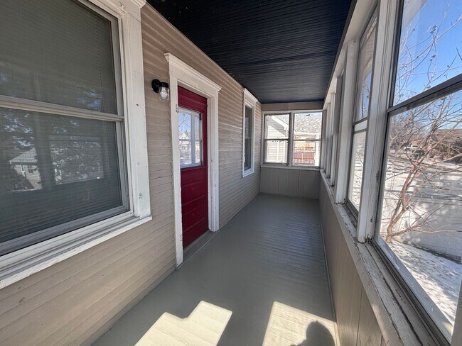 Building Photo - 4406 S 38th St