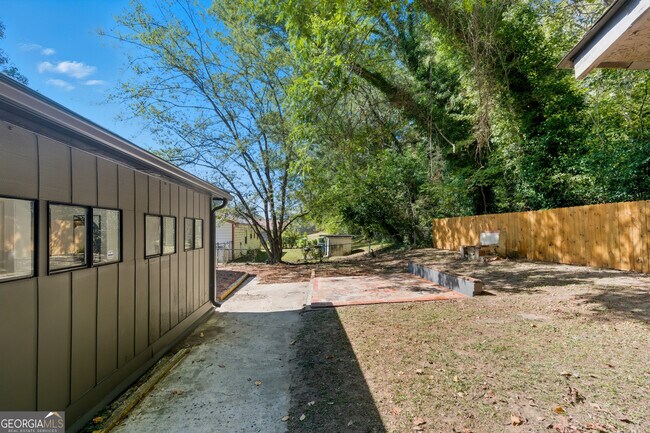 Building Photo - 2541 Santa Barbara Dr NW