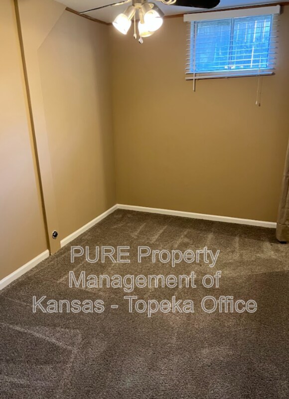 Building Photo - 2013 NW 84th Terrace