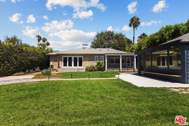 Building Photo - 1748 Stanton Ave