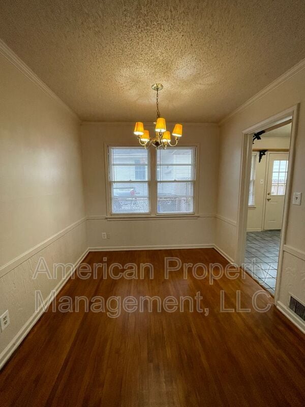 Building Photo - 2505 S Quebec Ave