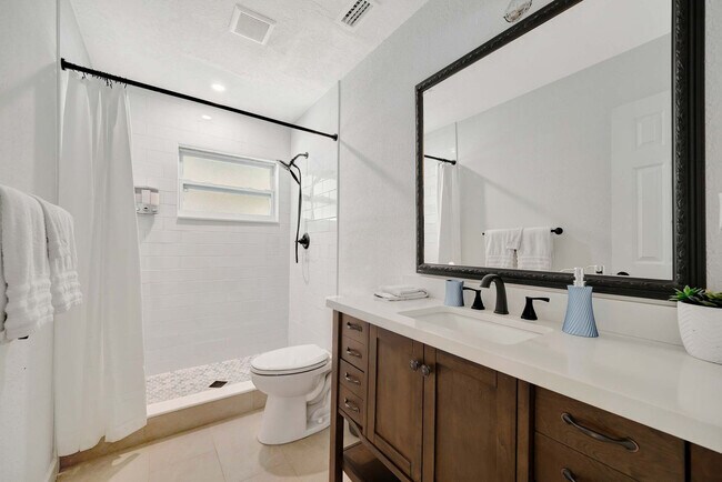 Building Photo - 3396 Minnow Creek Dr