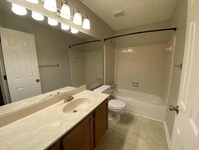 Master Bath - 1219 Waterville Ct