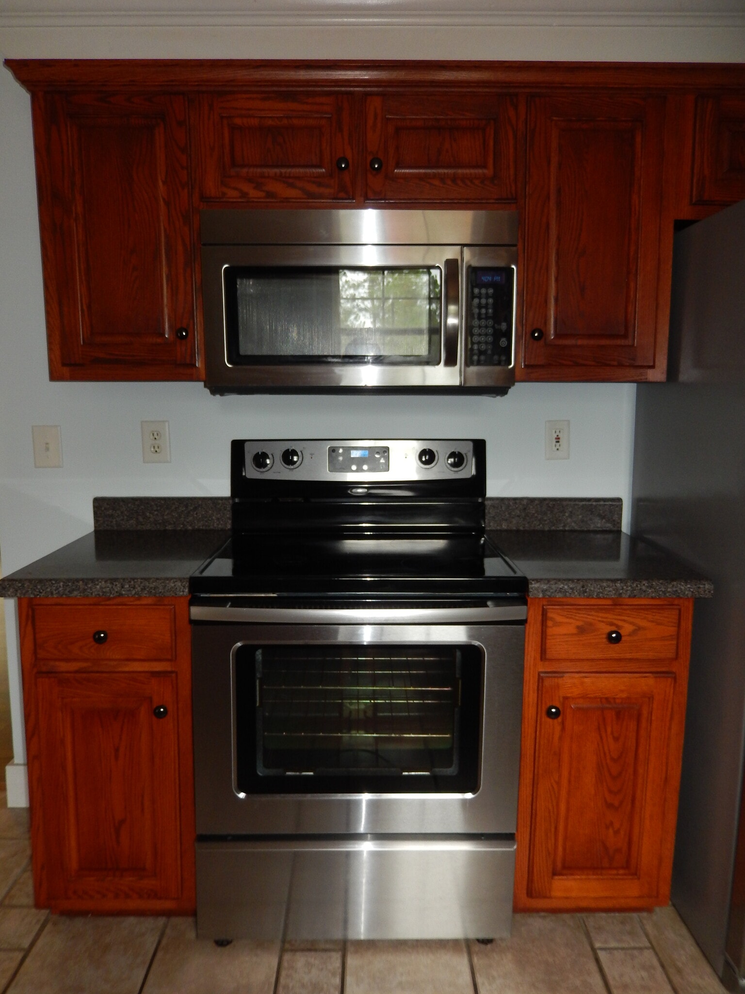 Kitchen with Stainless Steel Appliances - 2065 Pinemount Blvd