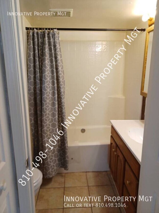Building Photo - 3090 Kettering Heights