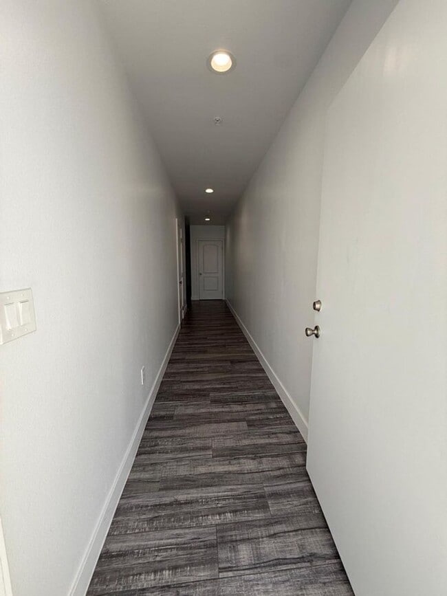 Building Photo - LANFRANCO(3743)