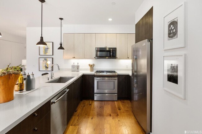 Building Photo - Coming Soon! Spacious 3BR Corner Condomini...